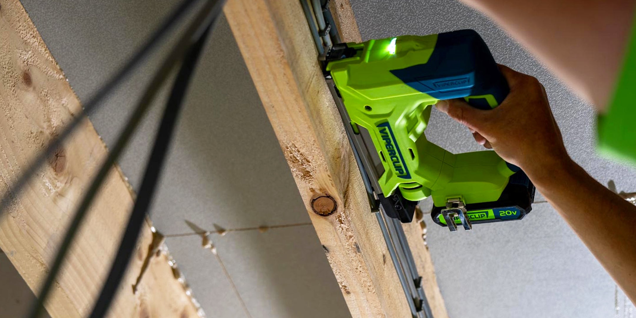 Electric cable deals staple gun